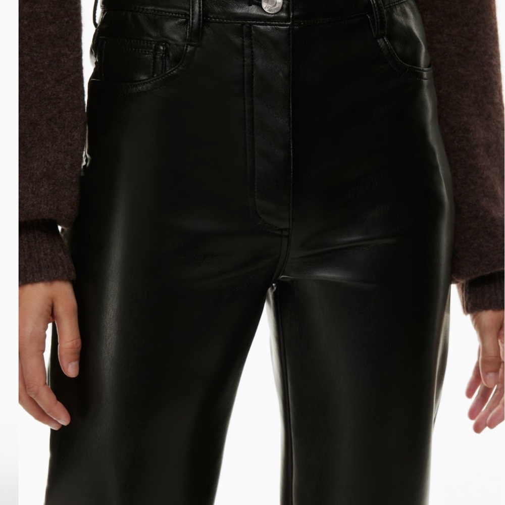 Aritzia Wilfred The Melina Pant high waisted vegan leather pants in Black - Picture 4 of 11